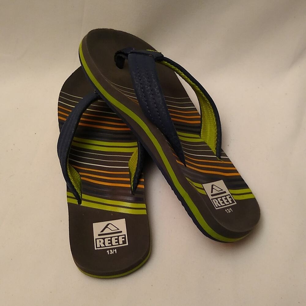 Reef kids flip flops size 13/1